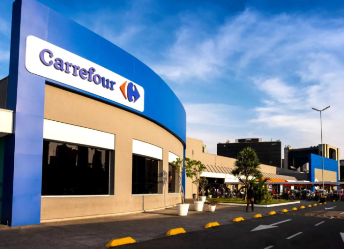 Carrefour se retrata e volta atrás com o fornecimento de carnes